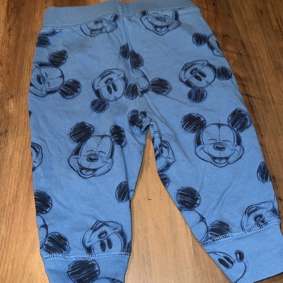 Gap Disney Mickey Mouse pants size 12-18 months - Picture 3 of 3